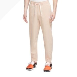 Nike Club Woven Tapered Pants Size Small in Light Khaki Tan
